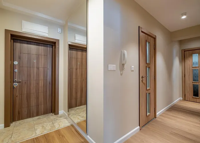 Daya 2br Luxury Apartment *