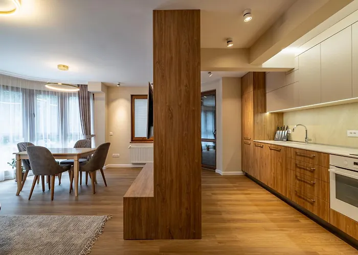 Daya 2br Luxury Apartment *